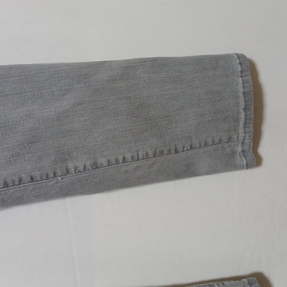 BLUE ASPHALT WOMENS JEANS SIZE 13 S IN A BEAUTIFUL FADED GRAY LOW-RISE - Picture 2 of 8